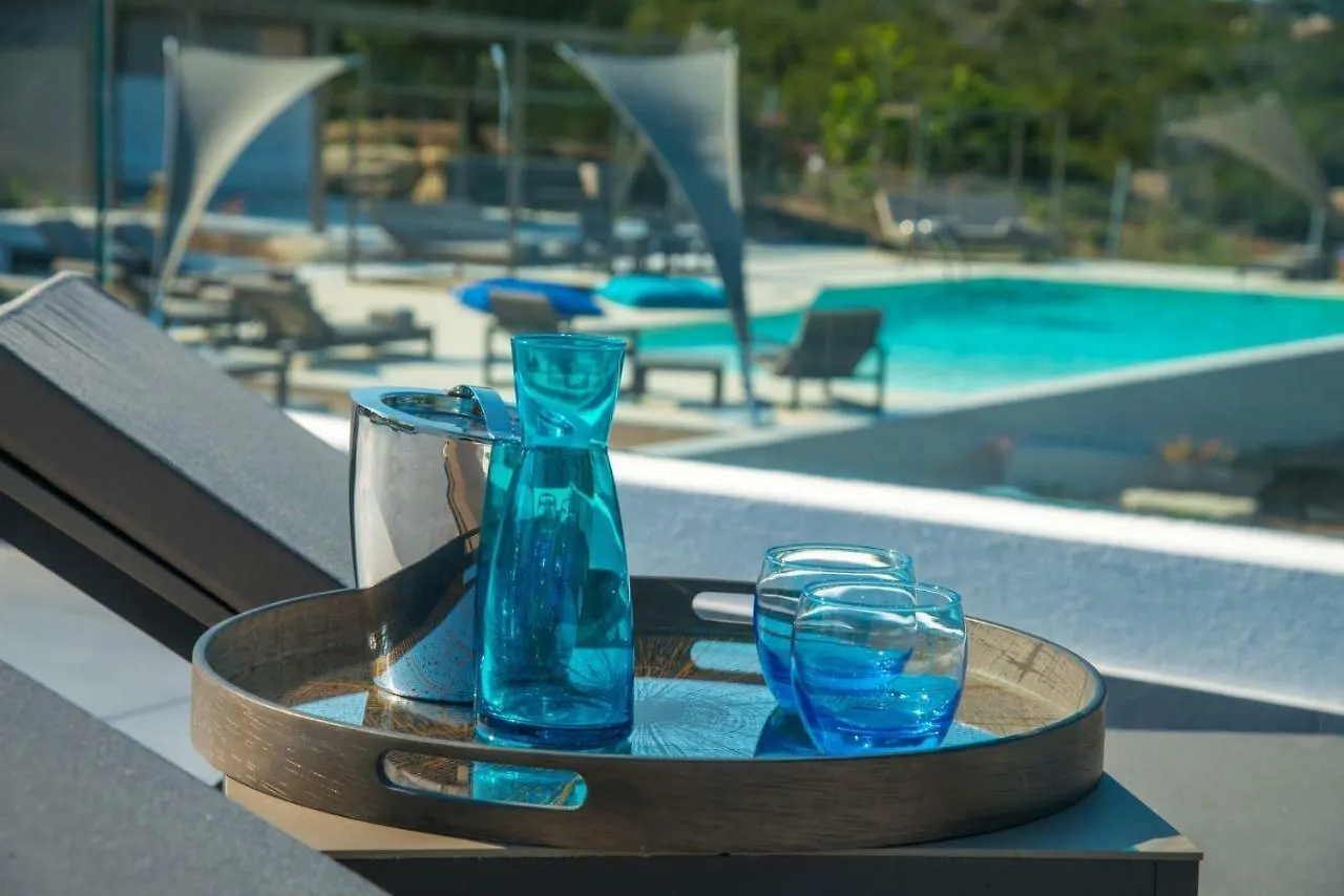 Boutique Hotel Diaporos Island - White House